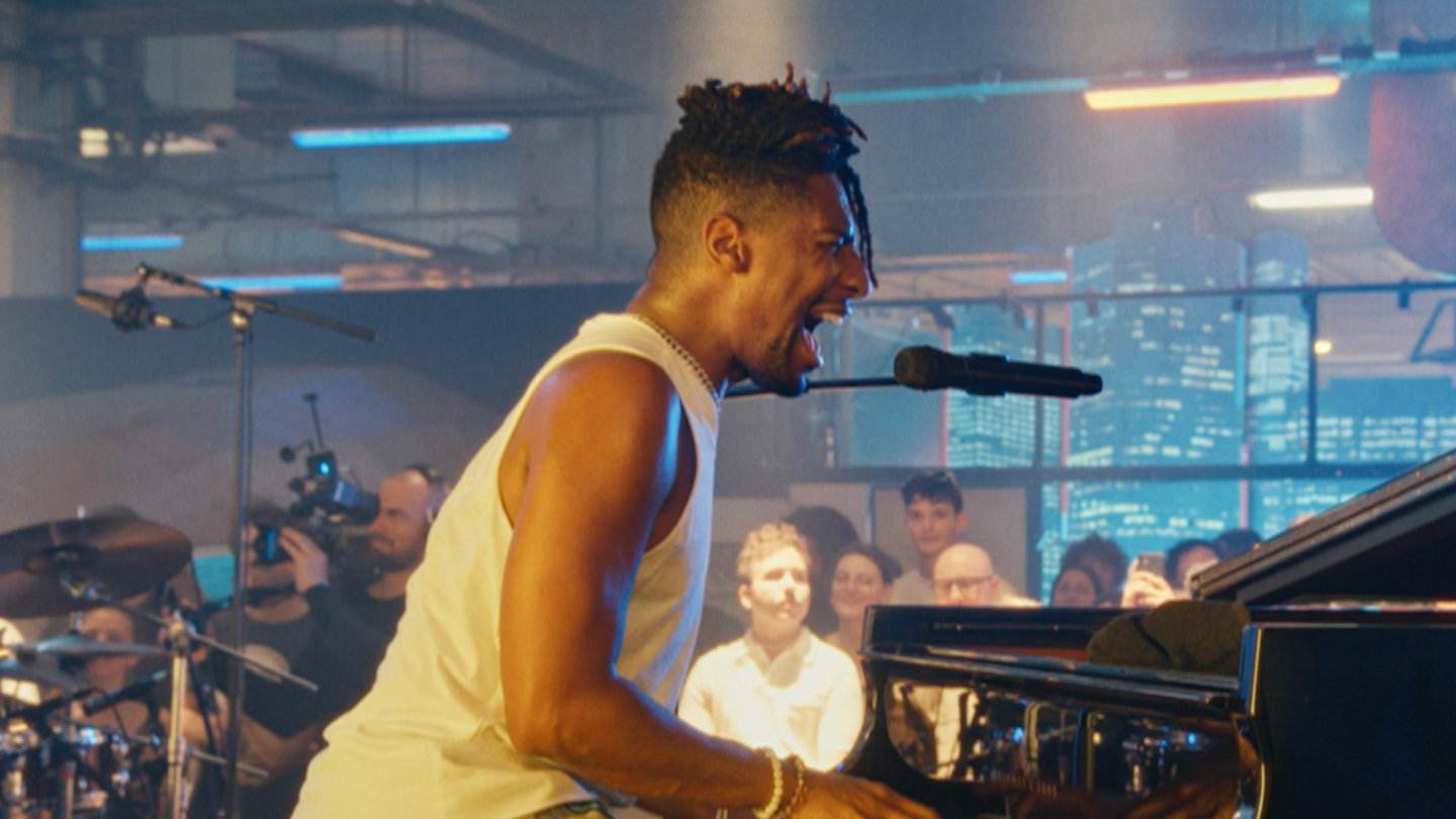 Jon Batiste at Ground Control